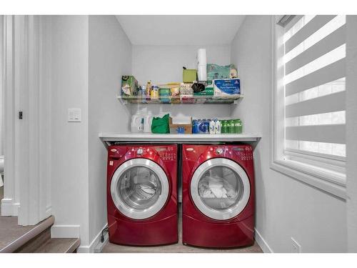 532 Panatella Court Nw, Calgary, AB - Indoor Photo Showing Laundry Room