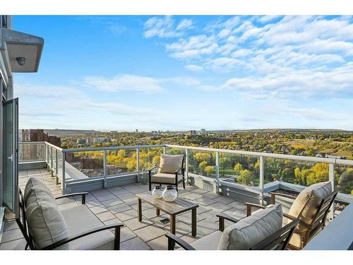 2421-222 Riverfront Avenue Sw, Calgary, AB - Outdoor With View With Exterior