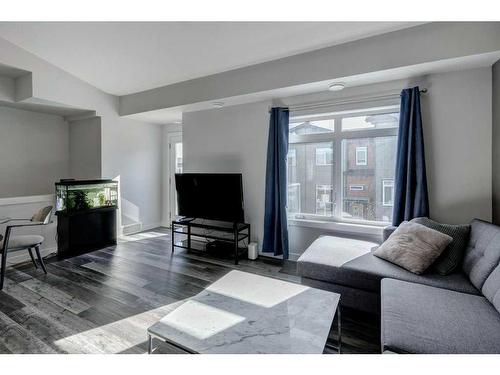 47 Sage Bluff Circle Nw, Calgary, AB - Indoor Photo Showing Living Room