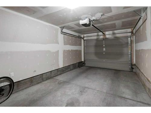 47 Sage Bluff Circle Nw, Calgary, AB - Indoor Photo Showing Garage