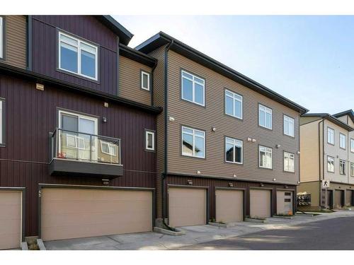 47 Sage Bluff Circle Nw, Calgary, AB 