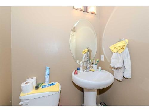 117 Rainbow Falls Manor, Chestermere, AB - Indoor Photo Showing Bathroom