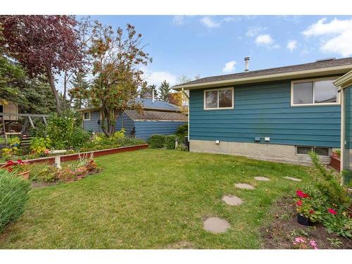 5932 Madigan Drive Ne, Calgary, AB - Outdoor