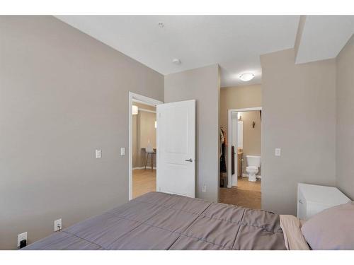 312-30 Mahogany Mews Se, Calgary, AB - Indoor Photo Showing Bedroom