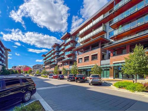 312-30 Mahogany Mews Se, Calgary, AB - Outdoor