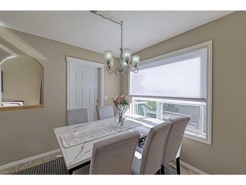 86 Arbour Stone Crescent Nw, Calgary, AB - Indoor Photo Showing Dining Room