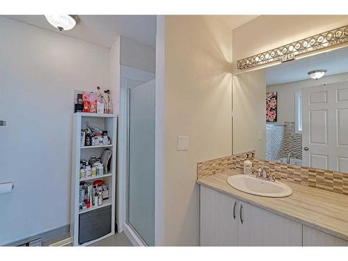 86 Arbour Stone Crescent Nw, Calgary, AB - Indoor Photo Showing Bathroom