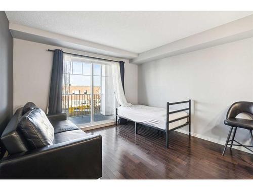 304-102 Cranberry Park Se, Calgary, AB - Indoor