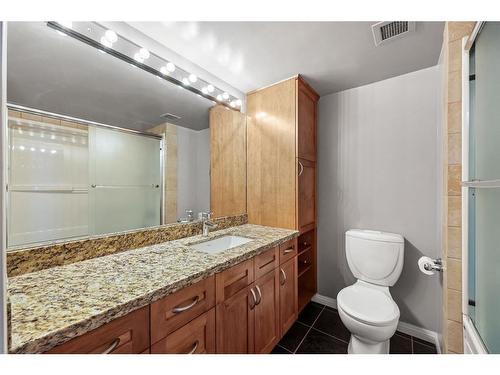 1503-330 26 Avenue Sw, Calgary, AB - Indoor Photo Showing Bathroom