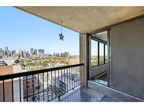 1503-330 26 Avenue Sw, Calgary, AB - Outdoor With Balcony With Exterior