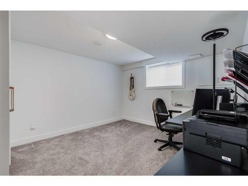 9135 Allison Drive Se, Calgary, AB - Indoor Photo Showing Office