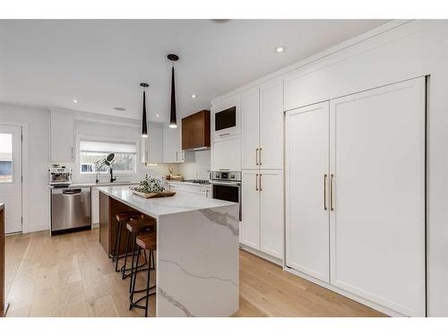 9135 Allison Drive Se, Calgary, AB - Indoor Photo Showing Kitchen With Upgraded Kitchen