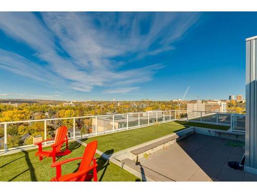 802-1087 2 Avenue Nw, Calgary, AB - Outdoor With View