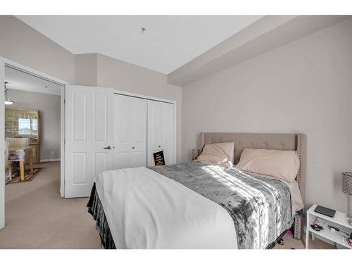 1315-1140 Taradale Drive Ne, Calgary, AB - Indoor Photo Showing Bedroom