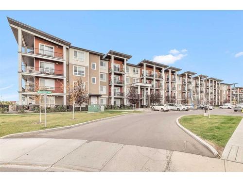 113-40 Walgrove Se, Calgary, AB - Outdoor With Balcony With Facade