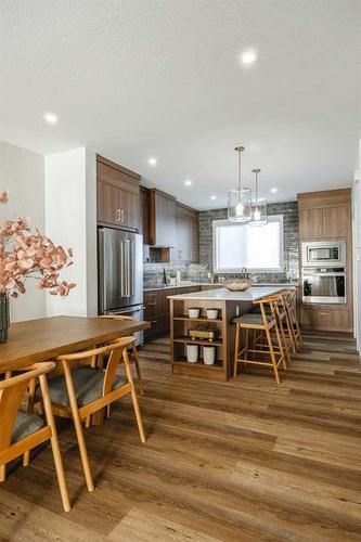 92 Silverton Glen Green Sw, Calgary, AB - Indoor Photo Showing Dining Room