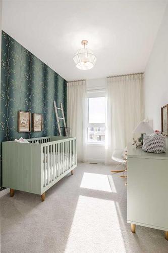 92 Silverton Glen Green Sw, Calgary, AB - Indoor Photo Showing Bedroom