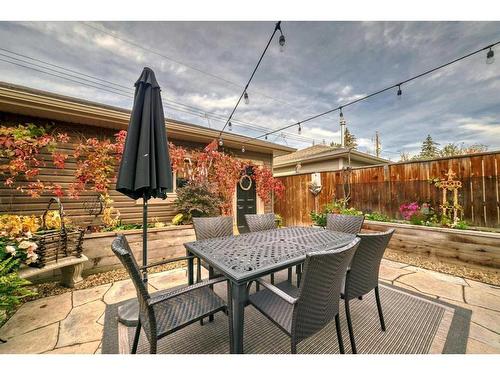 4623 81 Street Nw, Calgary, AB - Outdoor With Exterior