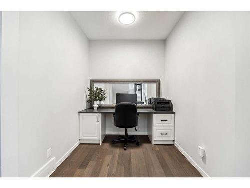 135 Auburn Glen Drive Se, Calgary, AB - Indoor Photo Showing Office