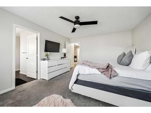 135 Auburn Glen Drive Se, Calgary, AB - Indoor Photo Showing Bedroom