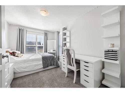 135 Auburn Glen Drive Se, Calgary, AB - Indoor Photo Showing Bedroom