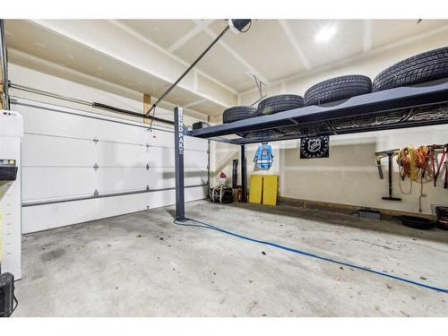 135 Auburn Glen Drive Se, Calgary, AB - Indoor Photo Showing Garage