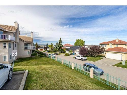 303 Patterson View Sw, Calgary, AB - Outdoor