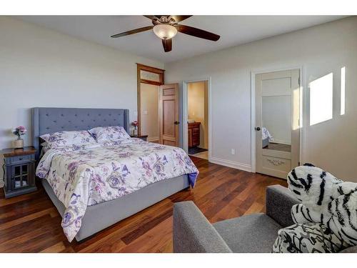 270024 N2N Estates Ridge, Rural Rocky View County, AB - Indoor Photo Showing Bedroom