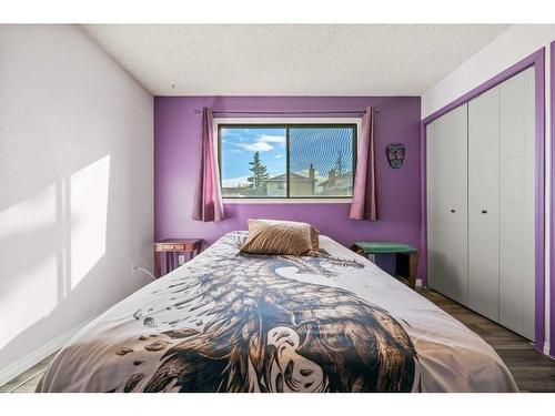 7 Templeson Road Ne, Calgary, AB - Indoor Photo Showing Bedroom