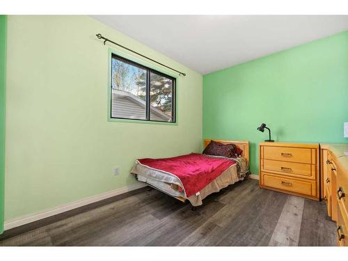 7 Templeson Road Ne, Calgary, AB - Indoor Photo Showing Bedroom