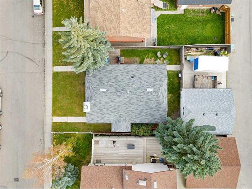 7 Templeson Road Ne, Calgary, AB - Outdoor