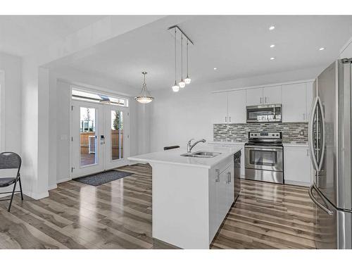 366 Windrow Crescent Sw, Airdrie, AB - Indoor Photo Showing Kitchen With Stainless Steel Kitchen With Upgraded Kitchen