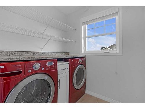 366 Windrow Crescent Sw, Airdrie, AB - Indoor Photo Showing Laundry Room