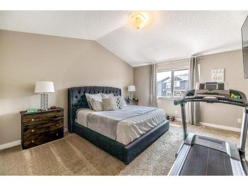 1362 Bayside Drive Sw, Airdrie, AB - Indoor Photo Showing Bedroom