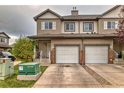 32 Saddletree Court NE Calgary, AB T3J 4W9