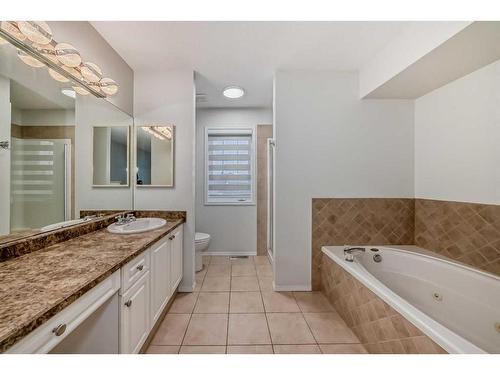 247 Lakeview Cove, Chestermere, AB - Indoor Photo Showing Bathroom