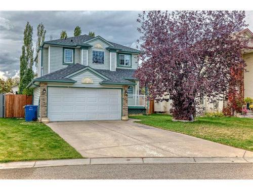 247 Lakeview Cove, Chestermere, AB - Outdoor With Facade