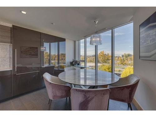 412-738 1 Avenue Sw, Calgary, AB - Indoor Photo Showing Dining Room