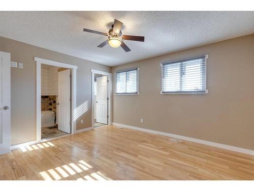 128 Deer Side Place Se, Calgary, AB - Indoor Photo Showing Other Room