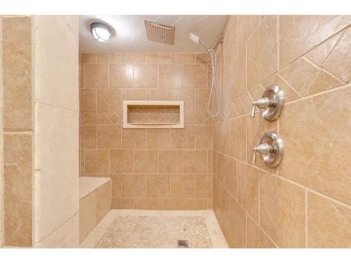 128 Deer Side Place Se, Calgary, AB - Indoor Photo Showing Bathroom