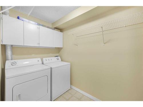 3113-13045 6 Street Sw, Calgary, AB - Indoor Photo Showing Laundry Room