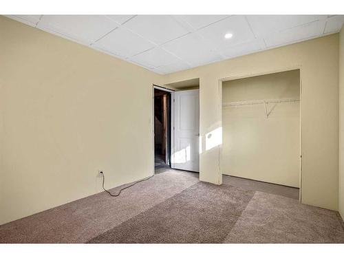 117 Kincora Place Nw, Calgary, AB - Indoor Photo Showing Other Room