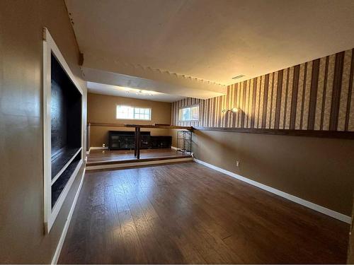 148 Mt Allan Circle Se, Calgary, AB - Indoor Photo Showing Other Room