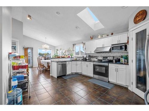 91 Taralea Crescent Ne, Calgary, AB - Indoor Photo Showing Kitchen