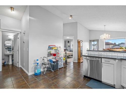 91 Taralea Crescent Ne, Calgary, AB - Indoor Photo Showing Kitchen