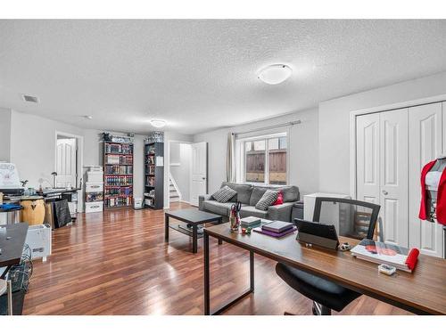 91 Taralea Crescent Ne, Calgary, AB - Indoor Photo Showing Living Room