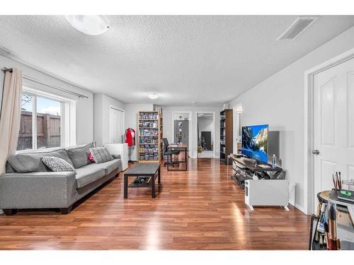 91 Taralea Crescent Ne, Calgary, AB - Indoor Photo Showing Living Room