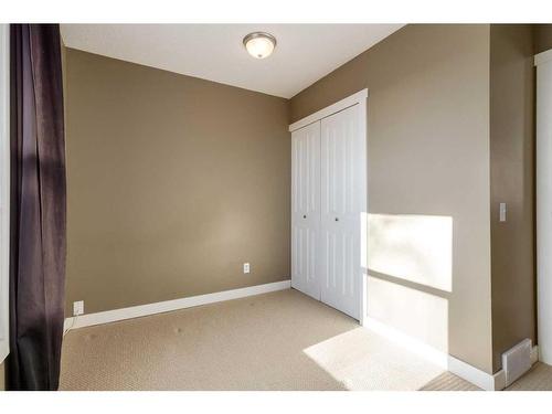 21-6915 Ranchview Drive Nw, Calgary, AB - Indoor Photo Showing Other Room