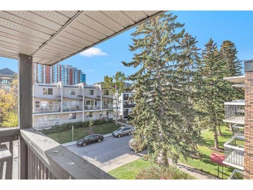 402-104 24 Avenue Sw, Calgary, AB - Outdoor