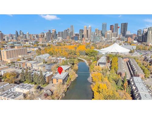 402-104 24 Avenue Sw, Calgary, AB - Outdoor With View